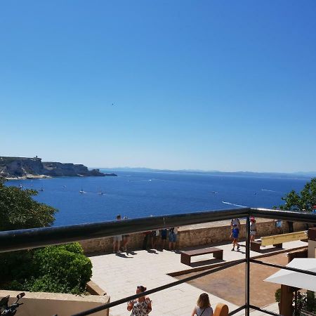 Chez Dume Apartment Bonifacio  Luaran gambar