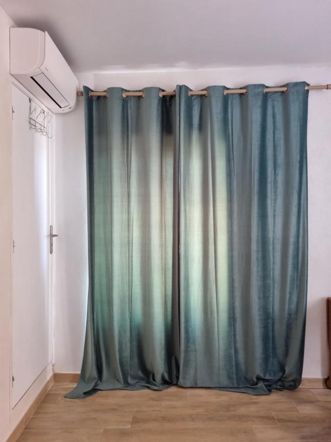 Chez Dume Apartment Bonifacio  Luaran gambar