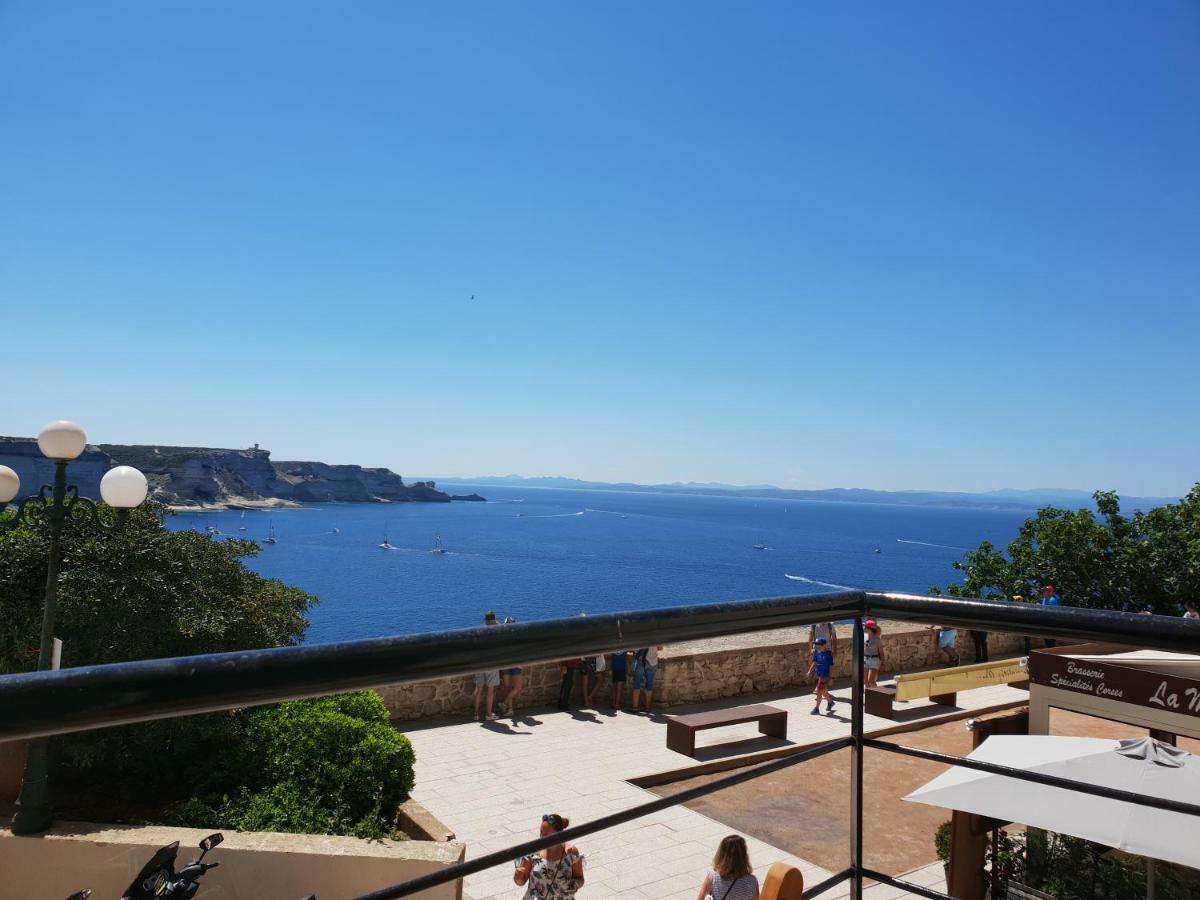 Chez Dume Apartment Bonifacio  Luaran gambar